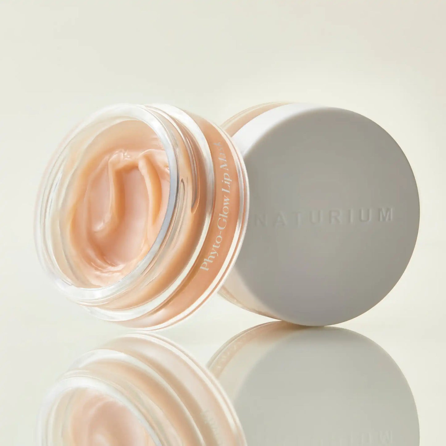 phyto-glow-lip-mask-q6 phyto-lipmask_0607-crop.webp