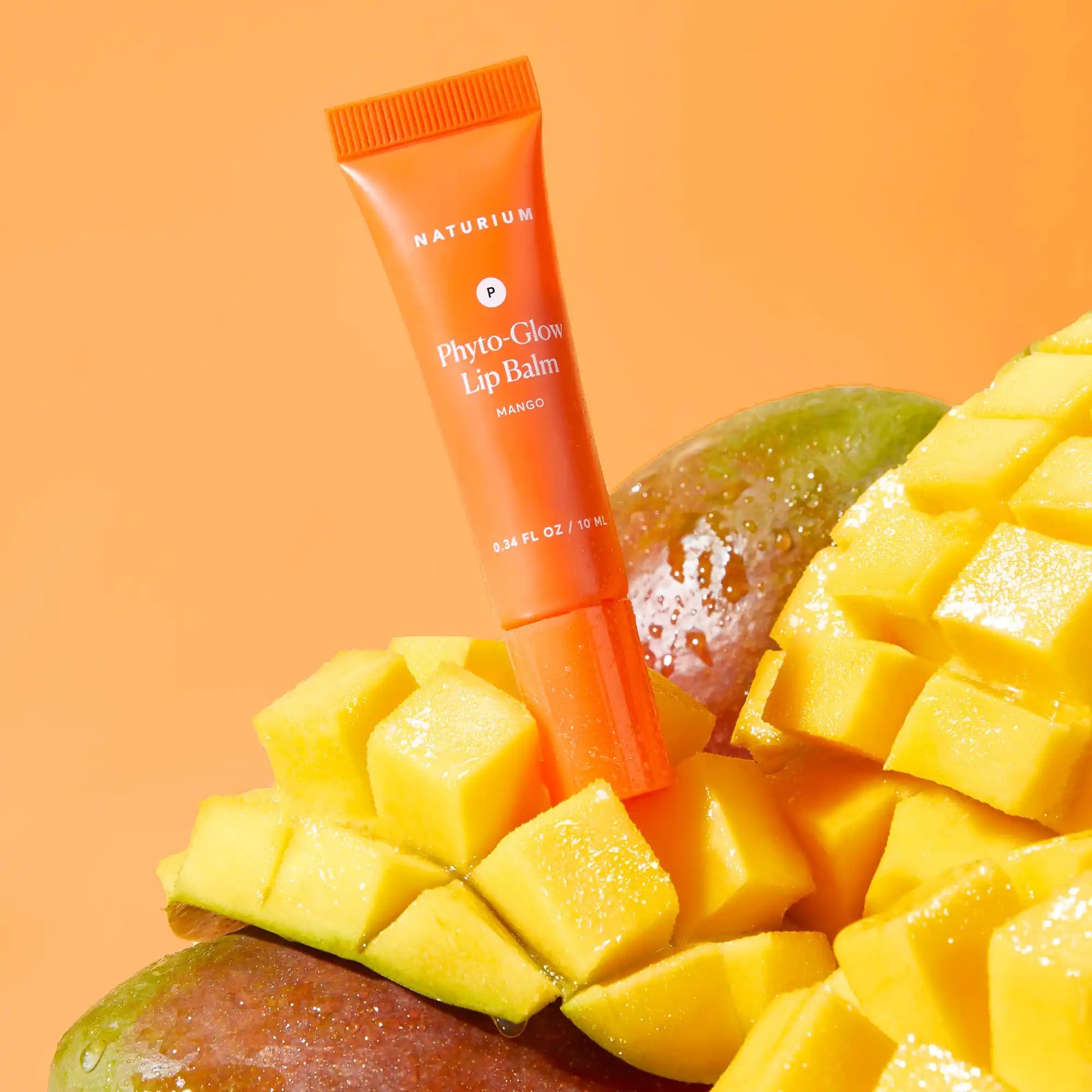 phyto-glow-lip-balm-mango-s6 phytoglow-mango_0272-crop.webp